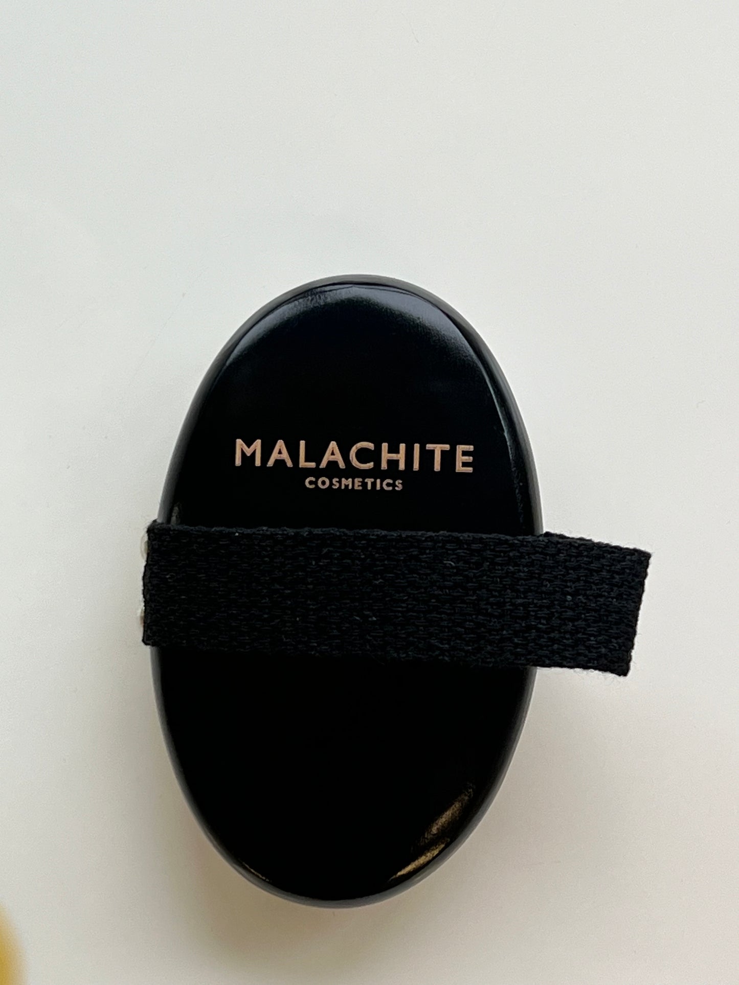 MALACHITE šepetys minkštais šereliais