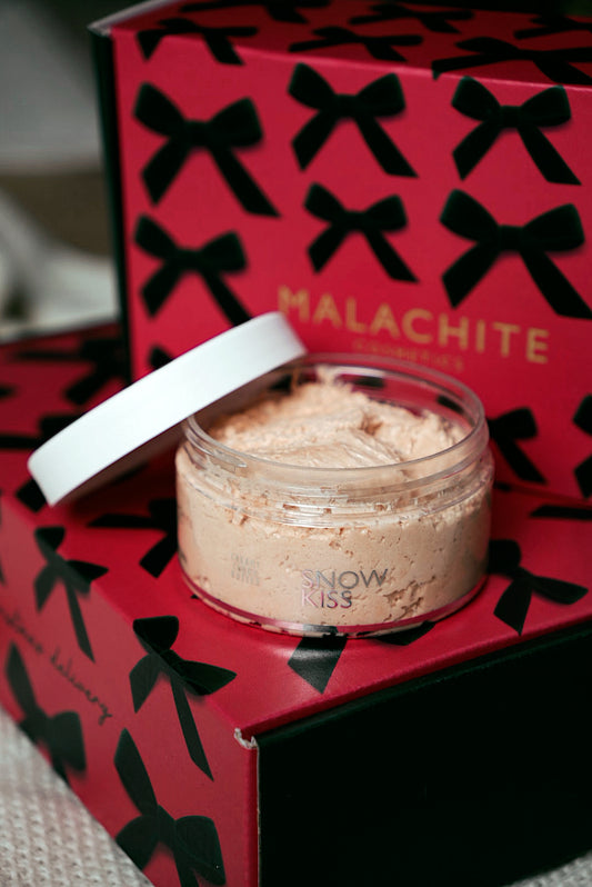 Kūno šveitiklis MALACHITE COSMETICS "Snow kiss", 300 g