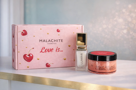 💝 Šventinis rinkinys „Love is…“