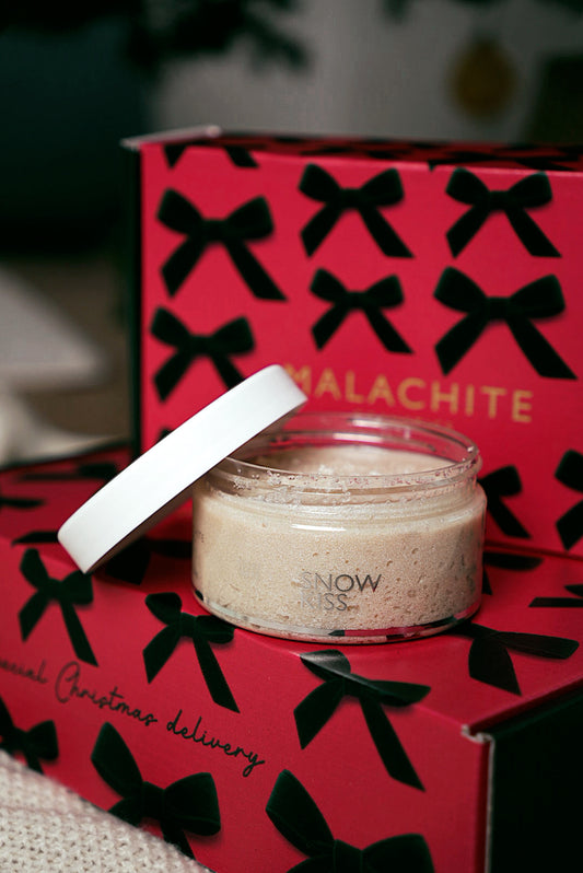Kūno šveitiklis MALACHITE COSMETICS "Snow kiss", 300 g