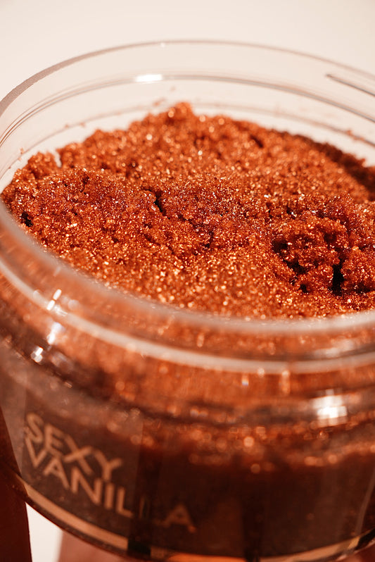 Kūno šveitiklis Malachite Cosmetics SEXY VANILLA BODY SCRUB, 250 g