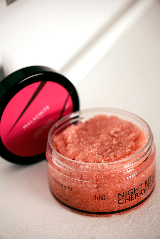 Vyšnių šveitiklis MALACHITE COSMETICS „Night Rituals – Cherry & Tobacco“, 300 ml